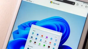 How to Download and Run Android Apps on Windows 11 PCs